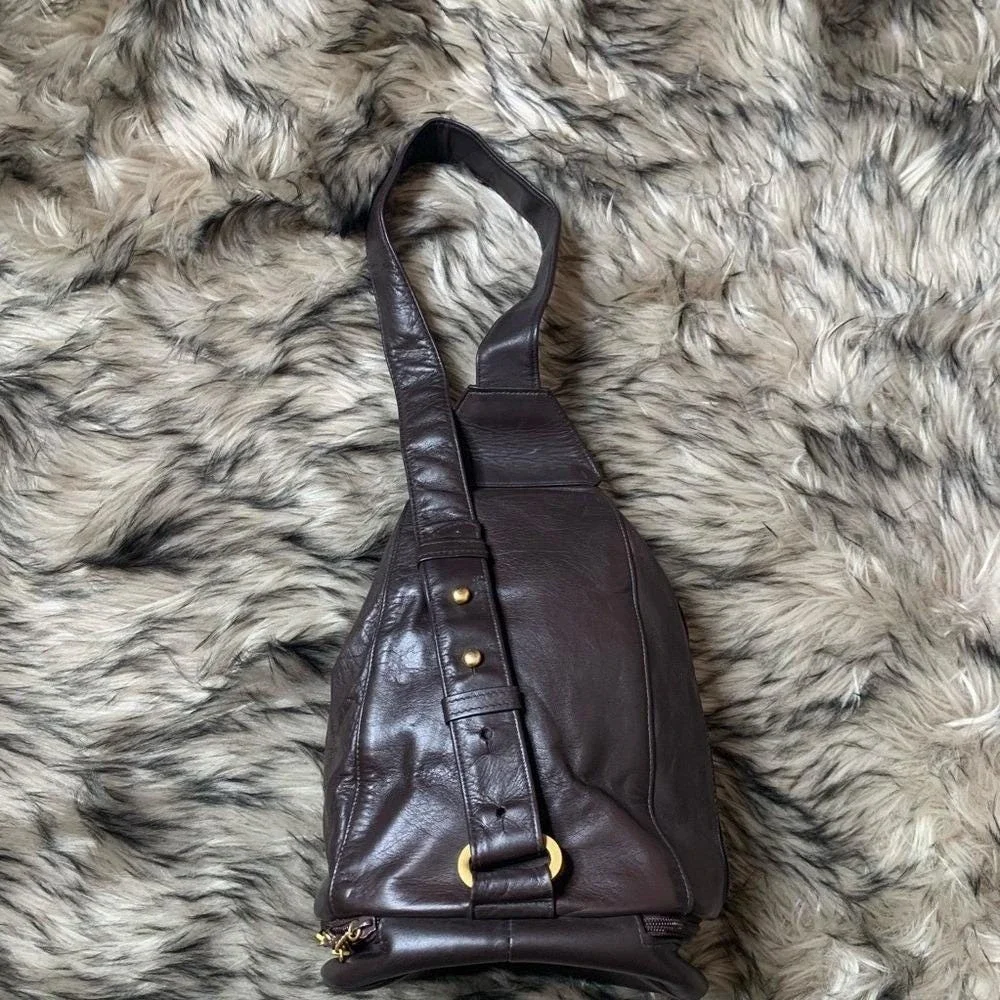 Perlina Sling Backpack Women OS Dark‎ Brown Good Leather Teardrop Gold purse